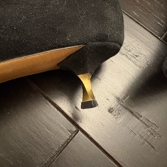 Valentino Garavani Black Over-the-Knee Suede Boots, size 39. - Picture 15 of 15